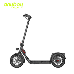 Scooter électrique noir mat pliable pour les déplacements des adultes